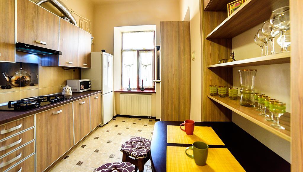 Apartments Nekrasova-Rufa 23 Lviv Exteriör bild