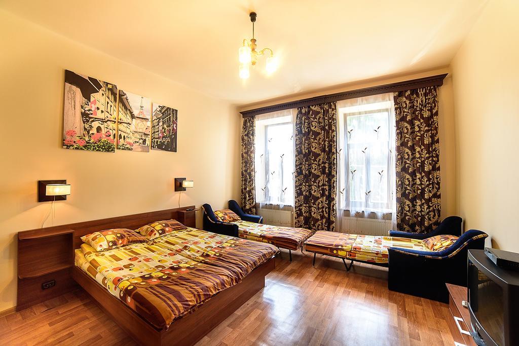 Apartments Nekrasova-Rufa 23 Lviv Exteriör bild